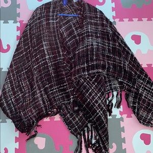 Apt. 9 women’s shawl